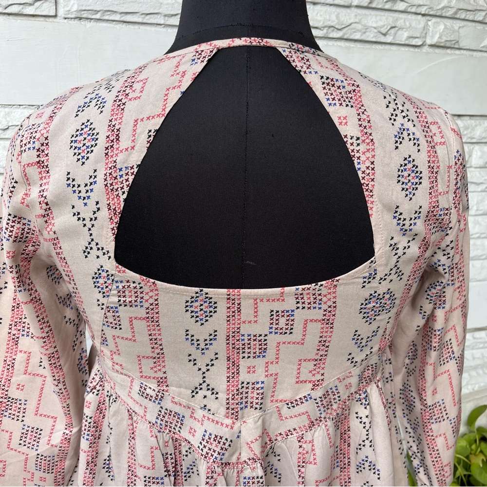 NWOT Embroidered Boho Peplum Top - Picture 6 of 6